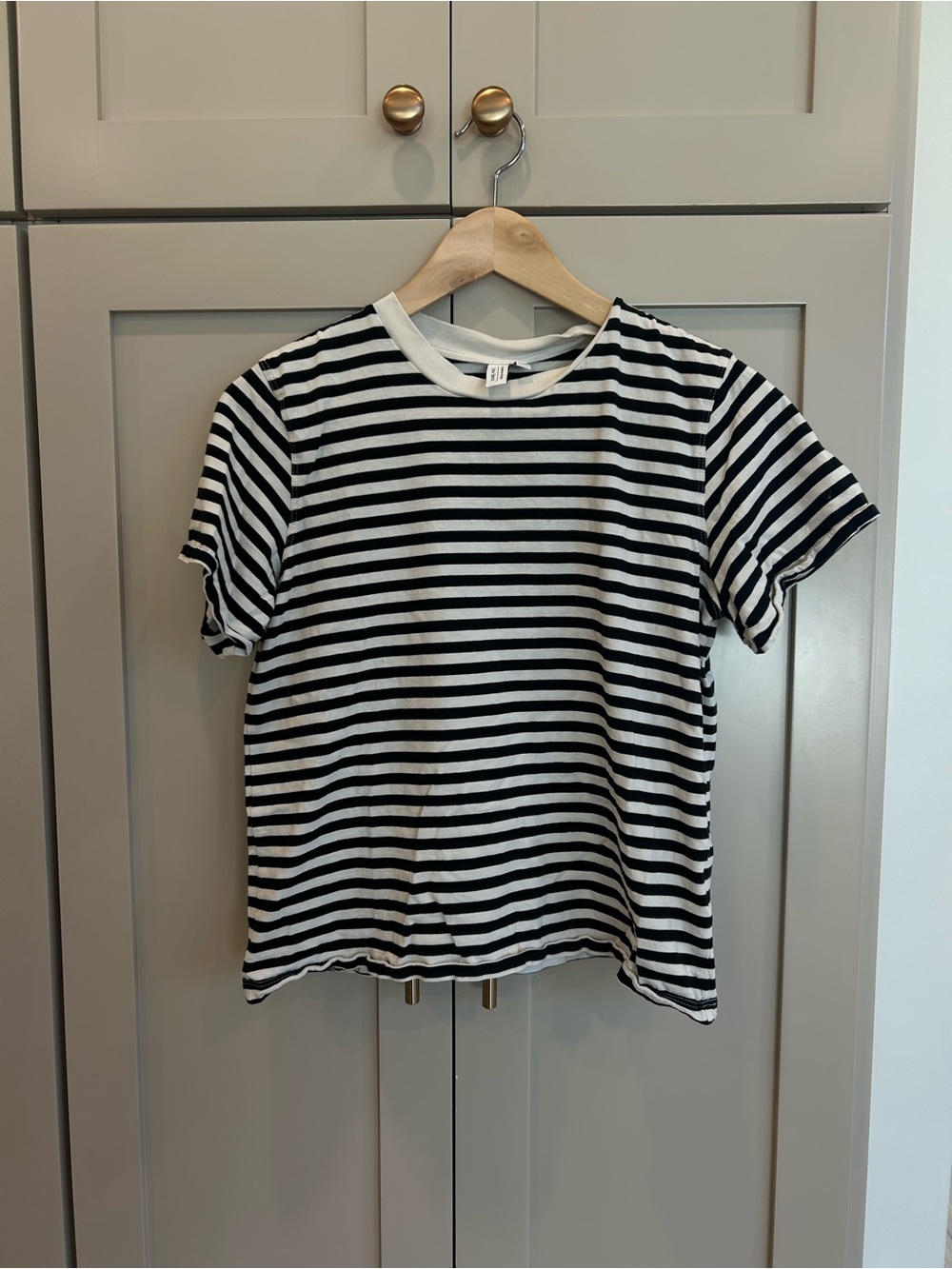 & Other Stories- Stockholm Atelier Striped Black & White t-shirt